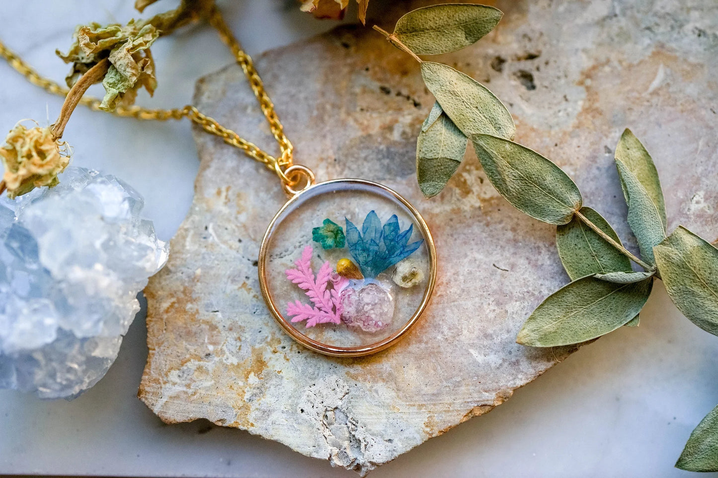 Atelier de création de bijoux en résine florale | Privé