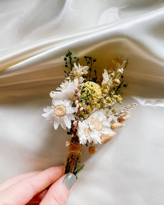 WILL Hochzeitsknopfloch für Braut und Bräutigam, Boutonniere für die Hochzeit in Weiß und Creme