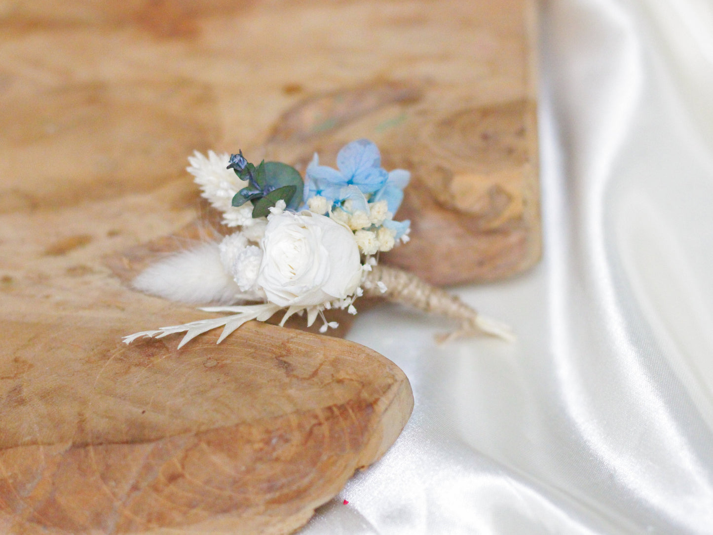 Boutonnière de mariage JASMINE pour la mariée et le marié, Boutonnière pour mariage en couleur crème et blanche